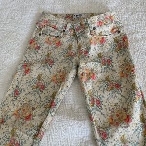 Paige Keighly Skyline Skinny Jeans